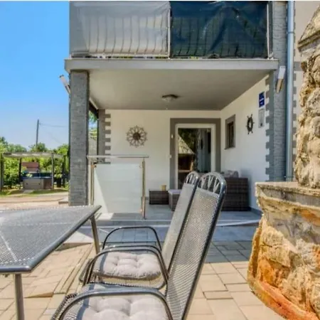 Apartamento Dari *
